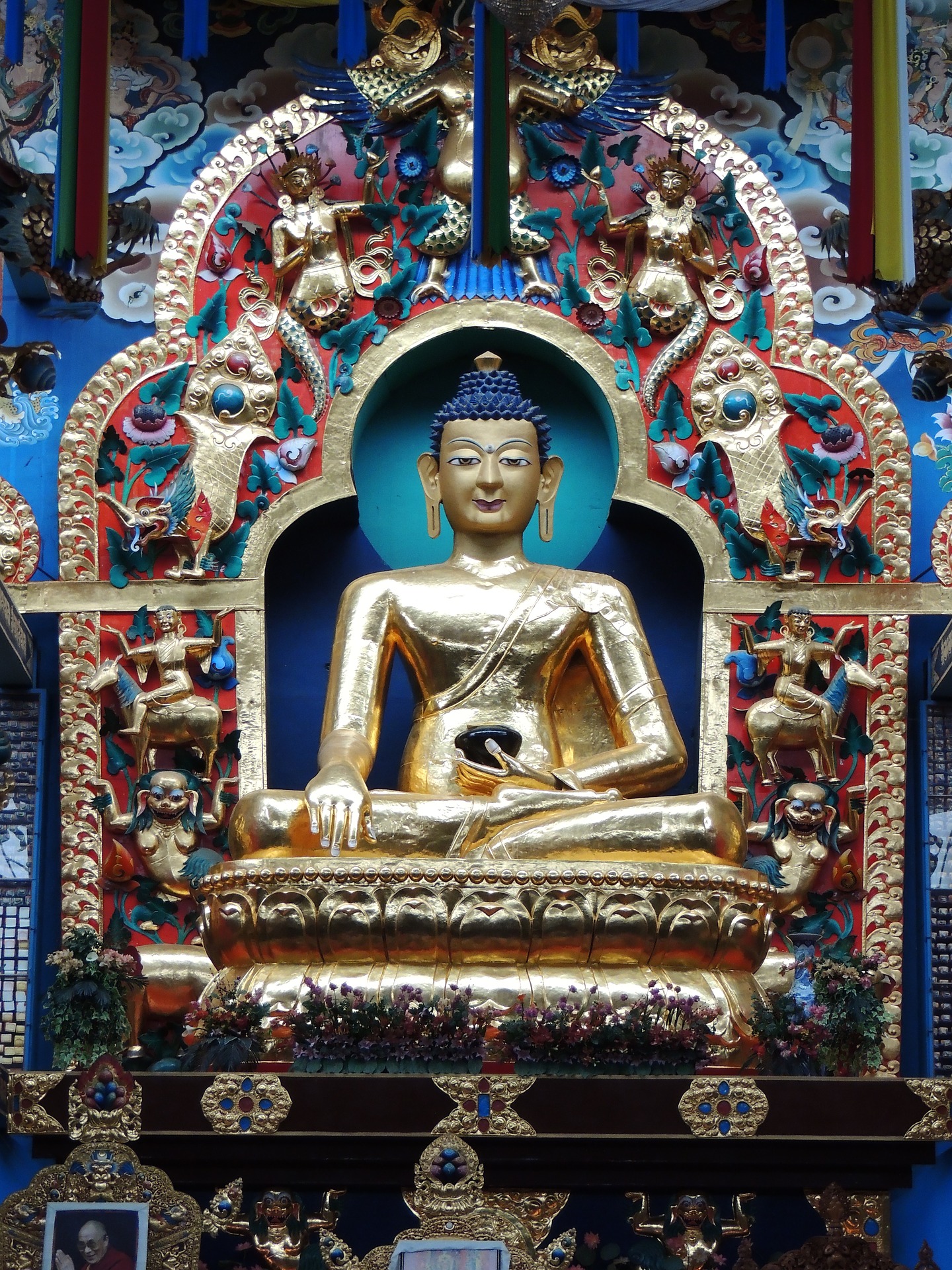 Rudra.Tours: Buddha statue in Kushinagar where the Buddha ended his earthly life, part of our Buddhist Circuit Tour. 